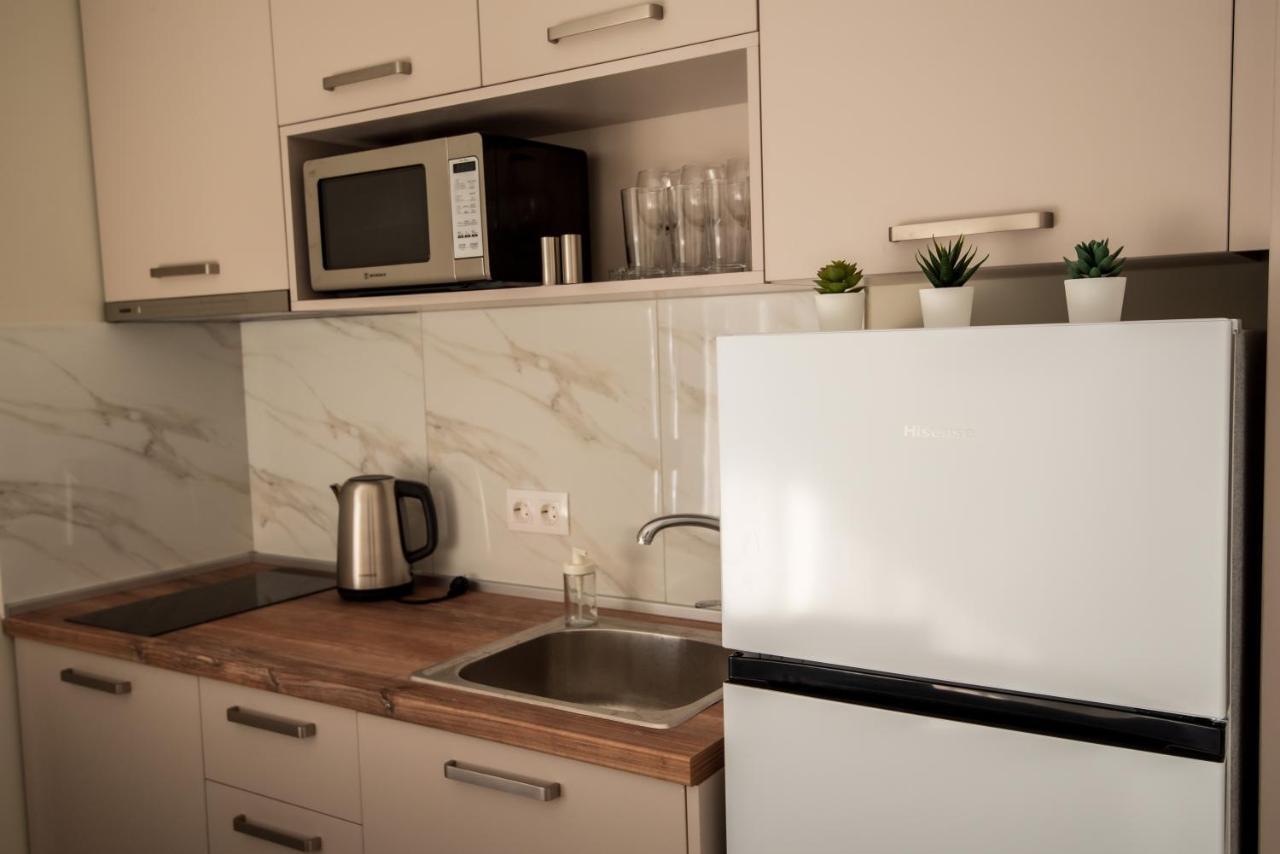 Olive 102 Apartment Peraía Екстериор снимка